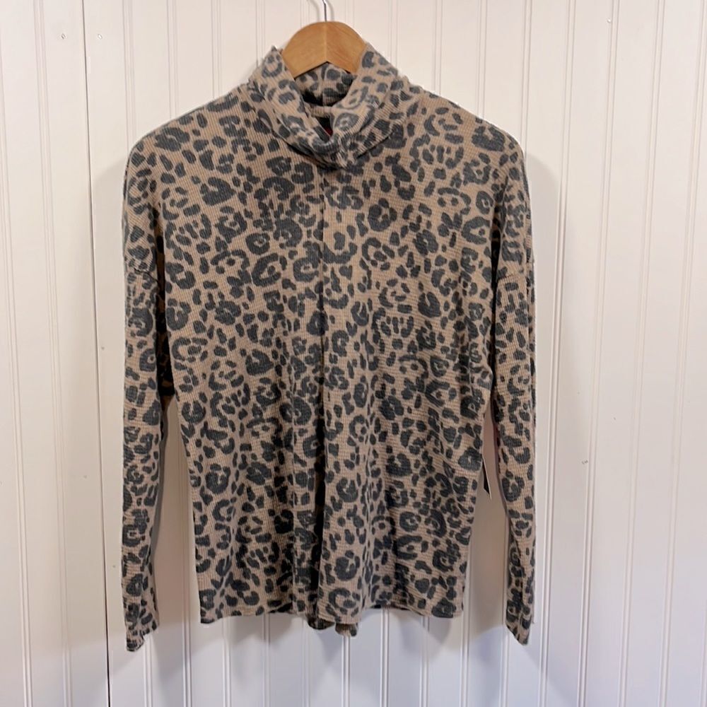 Vince Camuto leopard print cowl neck long sleeve top
